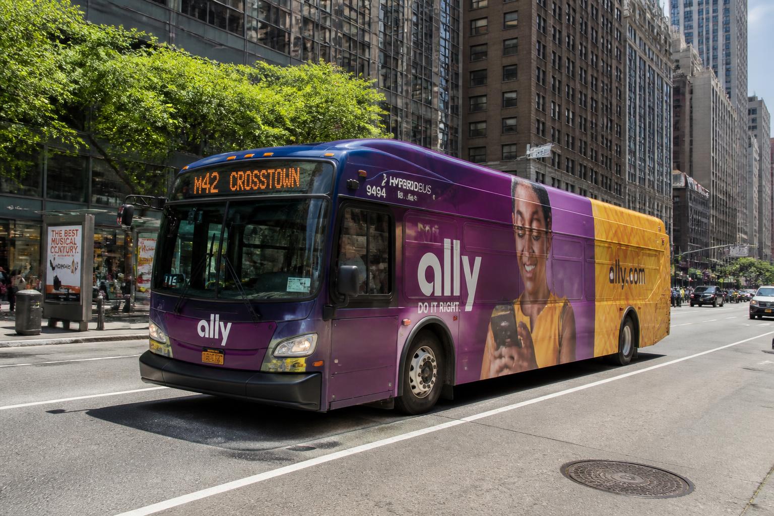Covering bus : transformez votre véhicule en espace publicitaire mobile 2 découvrez comment transformer votre véhicule en espace publicitaire mobile avec notre service de covering bus, une solution efficace pour booster la visibilité de votre marque partout où vous allez.